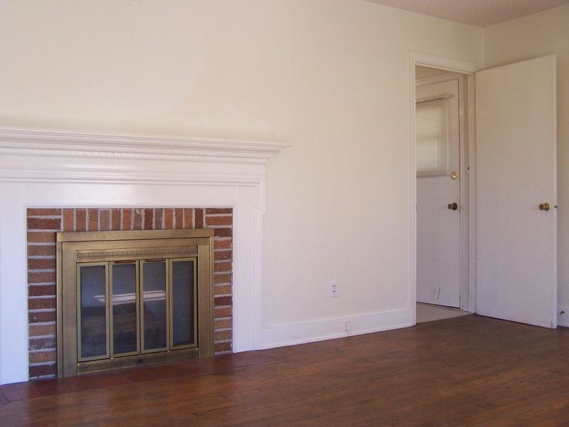 107 E 7th North St, Summerville, SC 29483