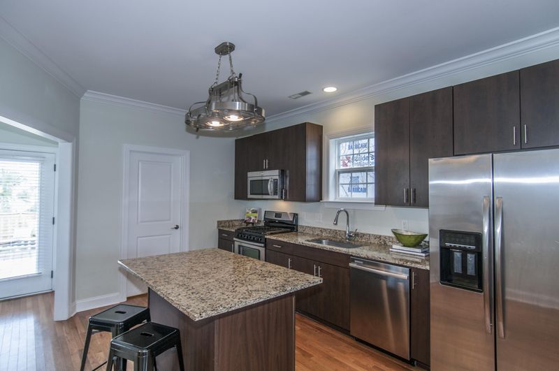 22 Orrs Ct, Charleston, SC 29403