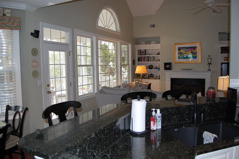 1301 Country Wood Ct, Mount Pleasant, SC 29466