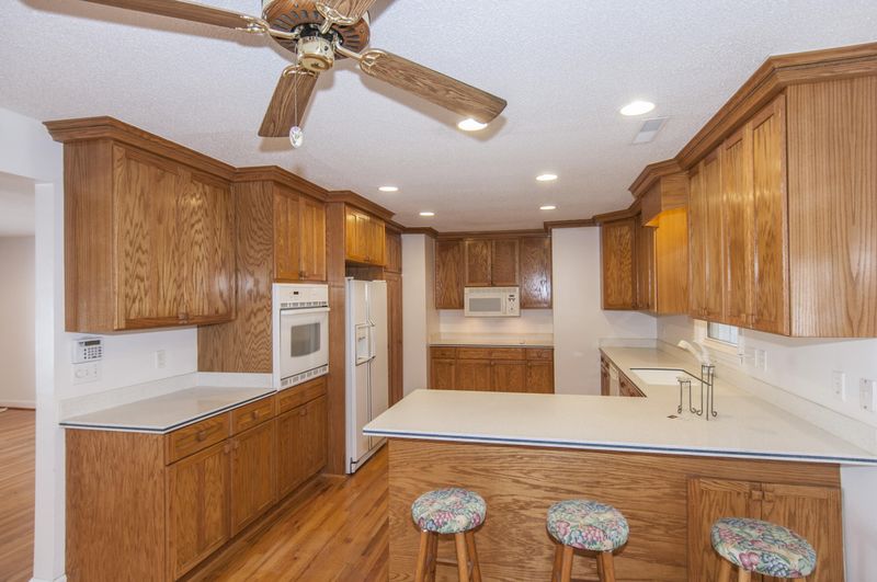 5 Prestwick Cir, Goose Creek, SC 29445