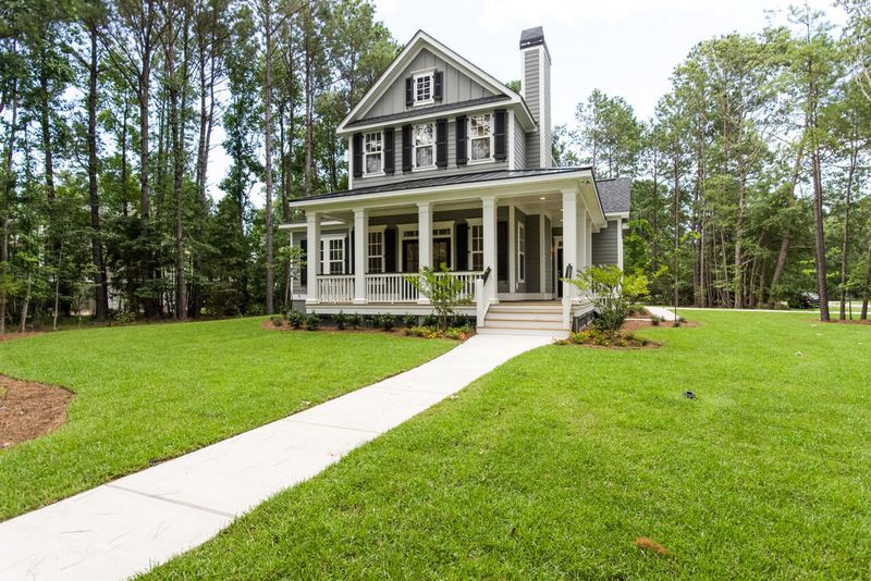 400 Commonwealth Rd, Mount Pleasant, SC 29466