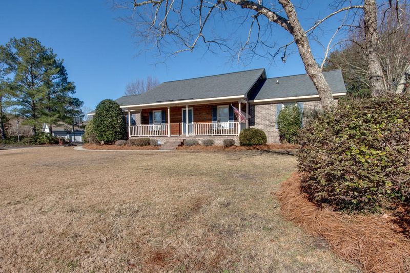 2872 Doncaster Dr, Charleston, SC 29414