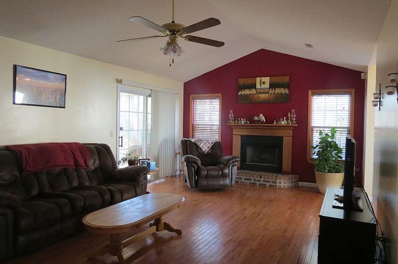 4972 Burkeshire Ct, North Charleston, SC 29420
