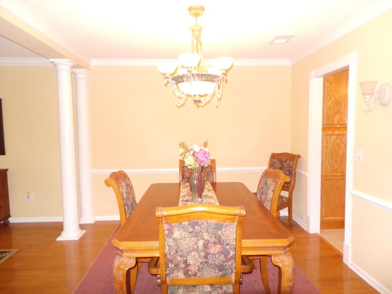 107 Dresden Dr, Goose Creek, SC 29445