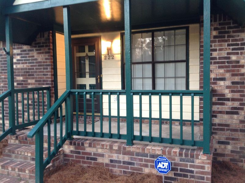 222 Crestwood Dr, Summerville, SC 29483