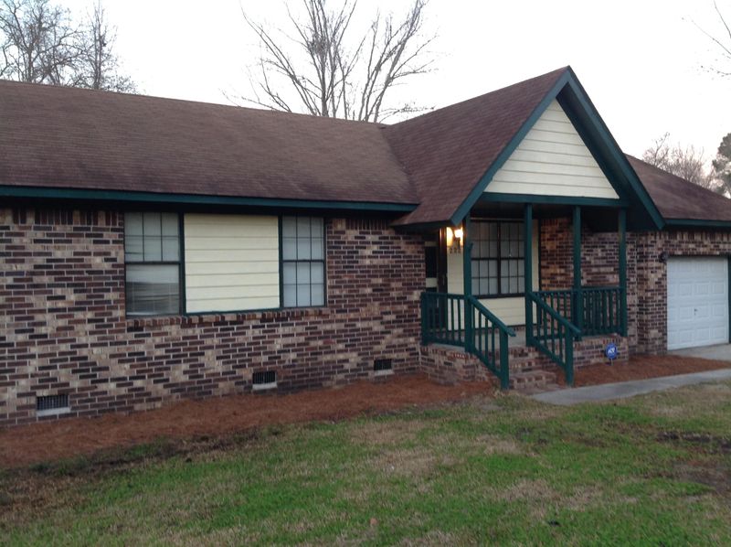 222 Crestwood Dr, Summerville, SC 29483