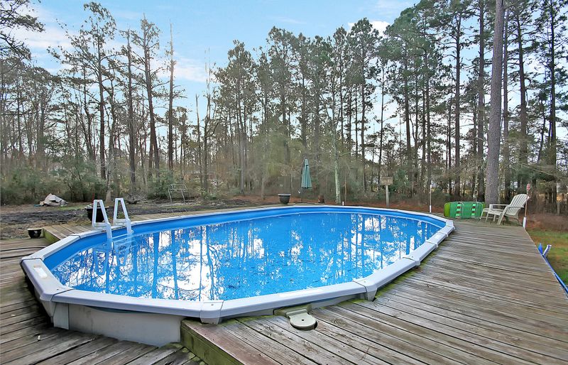 199 W Steele Dr, Summerville, SC 29483