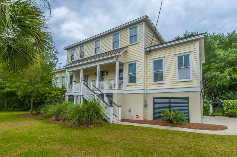 101 Haddrell St, Mount Pleasant, SC 29464