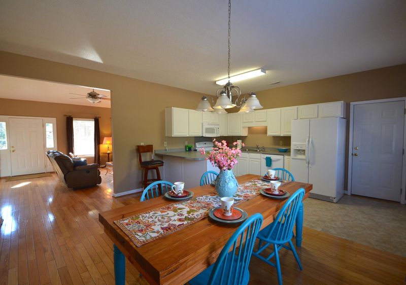 1323 Old Fort Rd, Moncks Corner, SC 29461