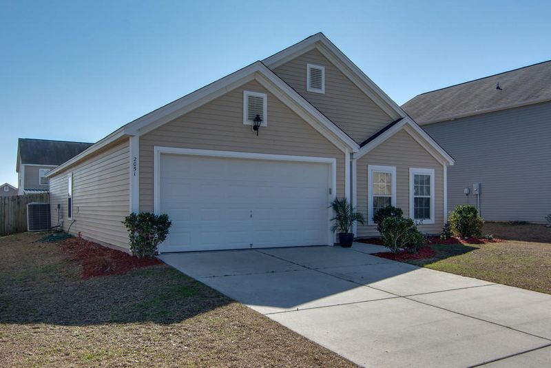 2051 Cripplecreek Dr, Ladson, SC 29456