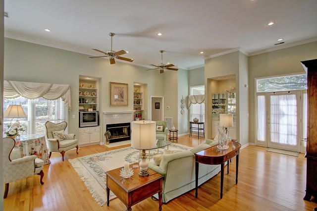 551 Overseers Retreat, Mount Pleasant, SC 29464