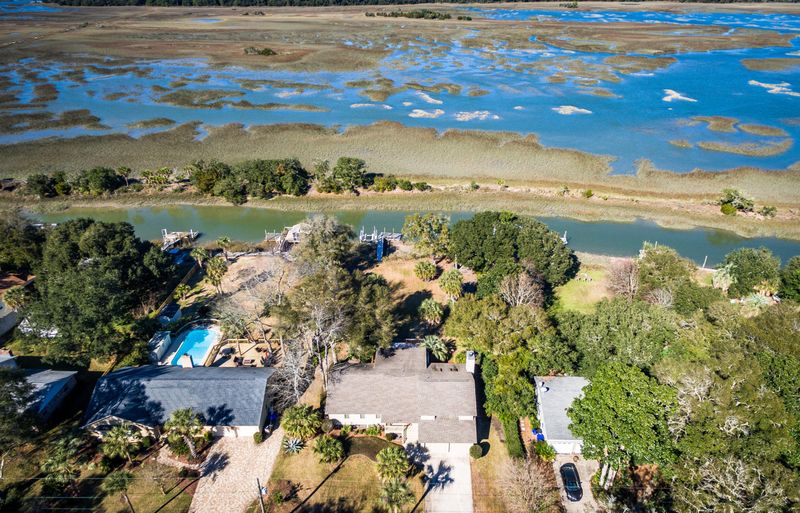 1548 Oak Island Dr, Charleston, SC 29412