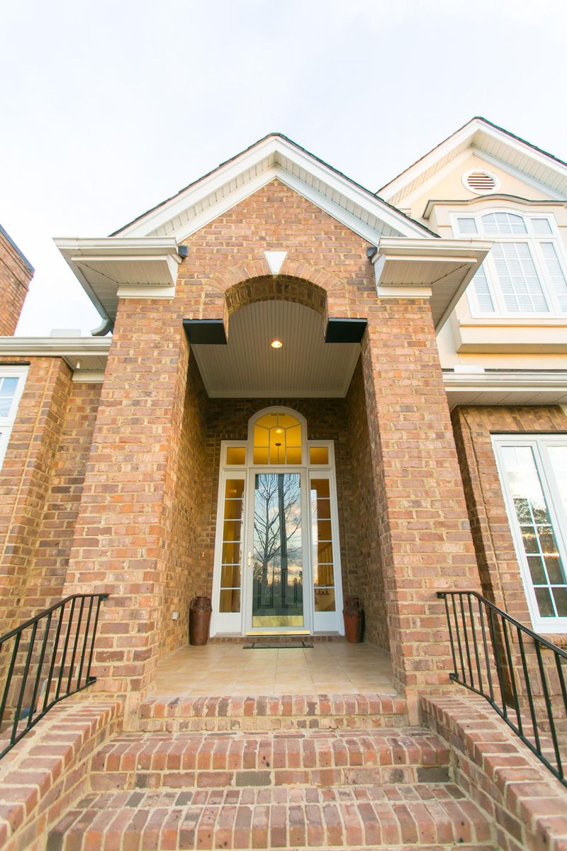 8705 Herons Walk, North Charleston, SC 29420