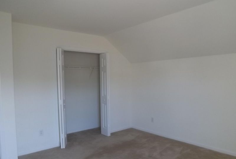 8824 Jenny Lind St, North Charleston, SC 29406