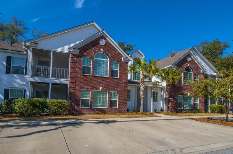 143 Golfview Ln, Summerville, SC 29485