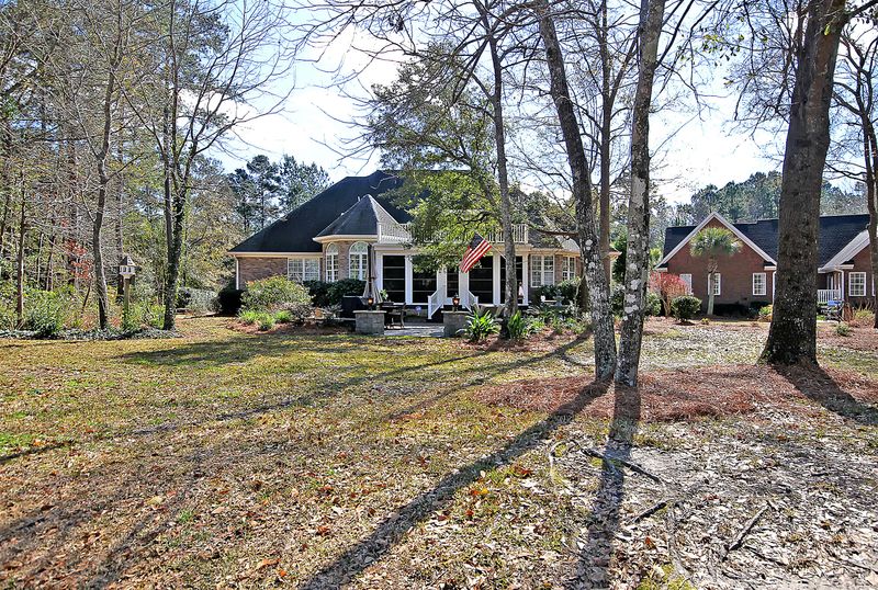8803 E Fairway Woods Dr, North Charleston, SC 29420