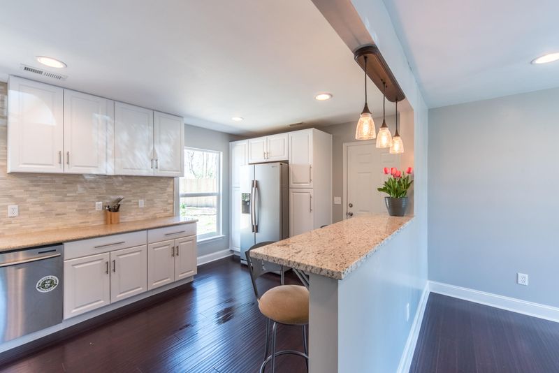 1824 Elsey Dr, Charleston, SC 29407
