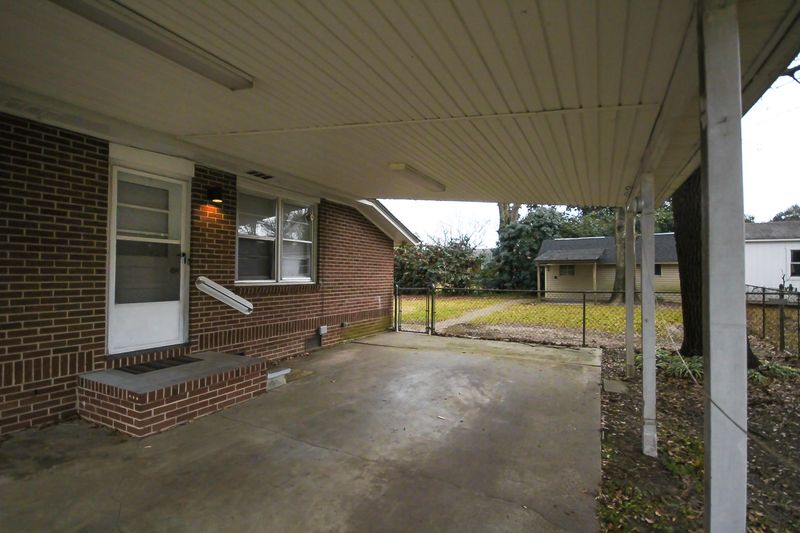 5264 Hartford Cir, North Charleston, SC 29405