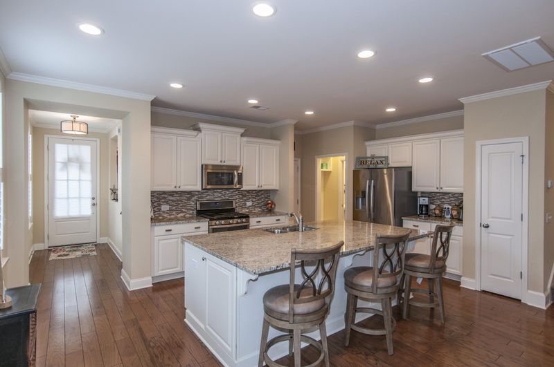 2524 Kings Gate Ln, Mount Pleasant, SC 29466