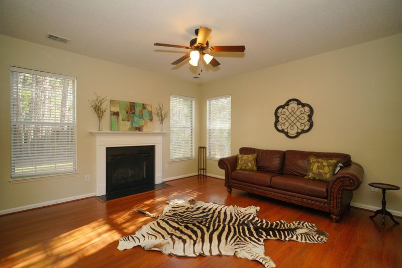 607 Portico Pk, Mount Pleasant, SC 29464