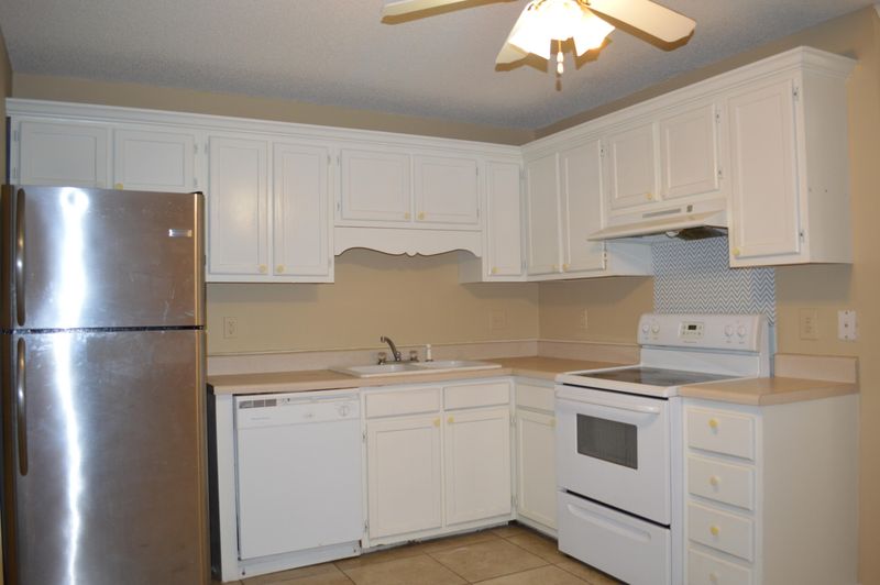 6256 Brandt St #A, North Charleston, SC 29406