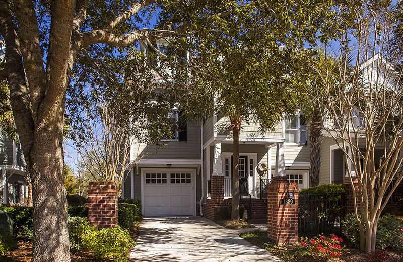 1889 Pierce St, Charleston, SC 29492