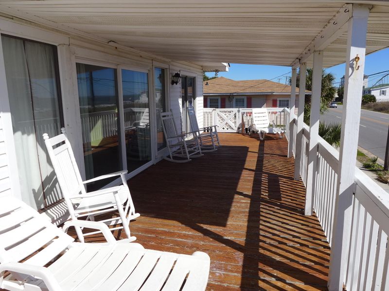 413 Palmetto Blvd, Edisto Beach, SC 29438