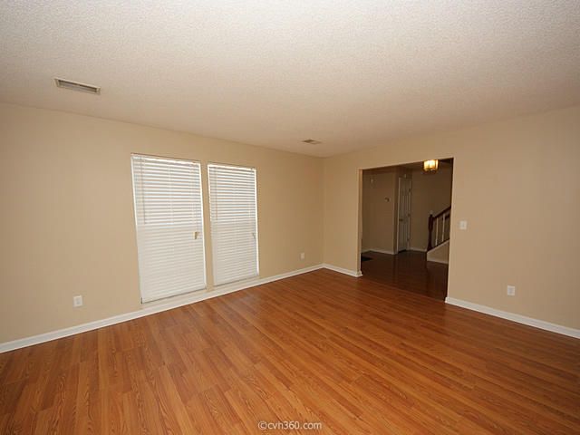8325 Loggers Rn, North Charleston, SC 29420