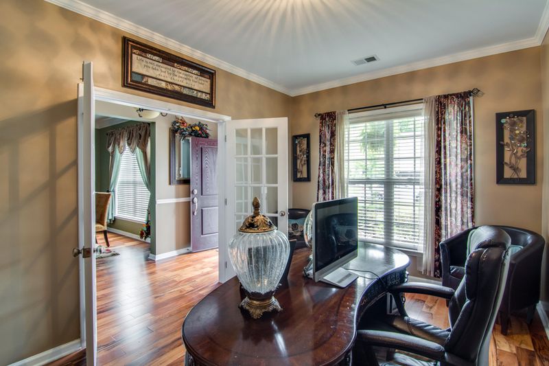 8452 Middle River Way, North Charleston, SC 29420