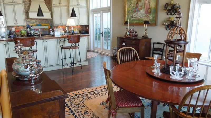 175 Concord St #Ph 402, Charleston, SC 29401