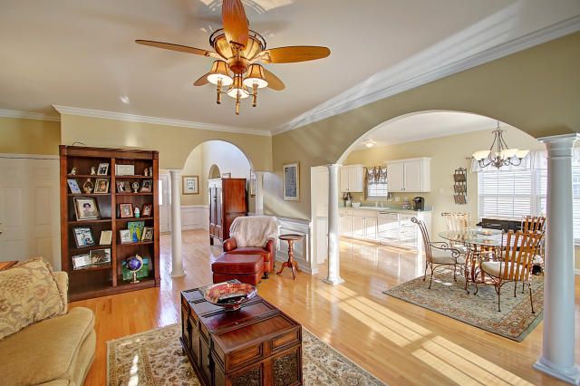 1809 Day Lily Ln, Charleston, SC 29412