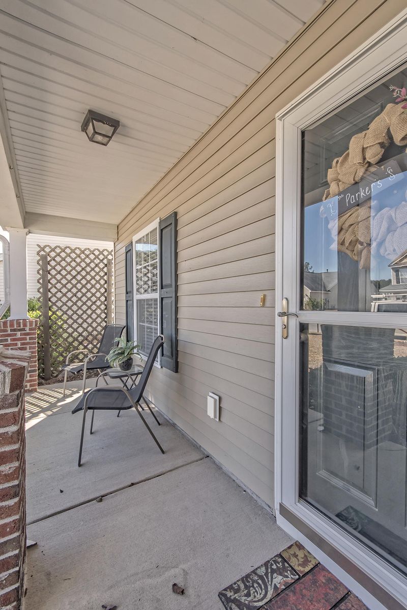 151 Decatur Dr, Summerville, SC 29483