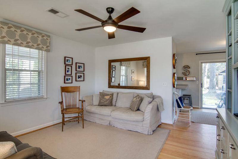 5322 Parkside Dr, North Charleston, SC 29405