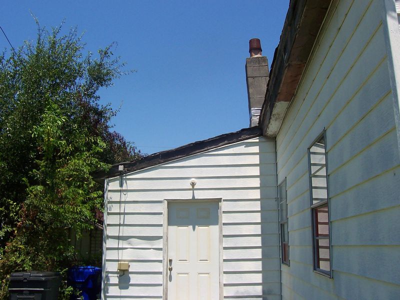 1994 Beech Ave, North Charleston, SC 29405