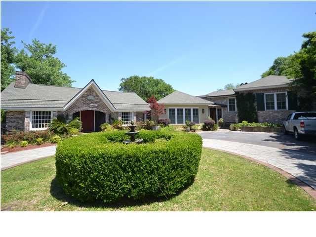 120 E Edgewater Dr, Charleston, SC 29407