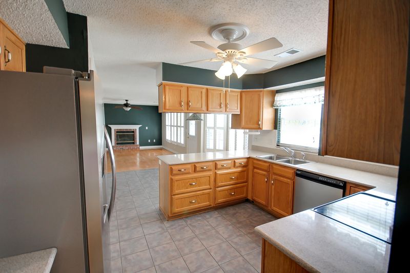 1469 Diamond Blvd, Mount Pleasant, SC 29466