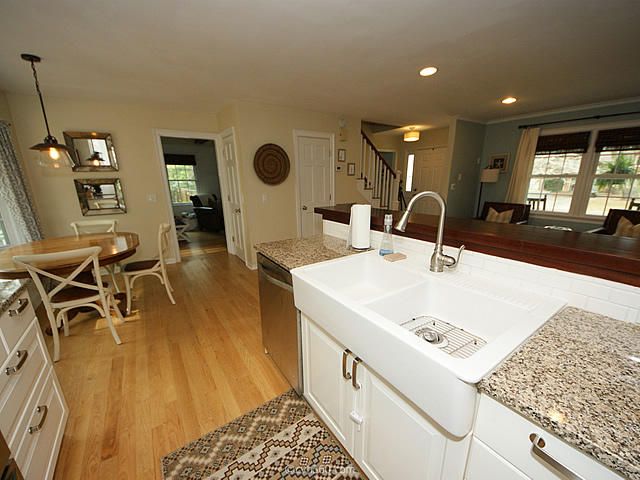 983 Sea Gull Dr, Mount Pleasant, SC 29464