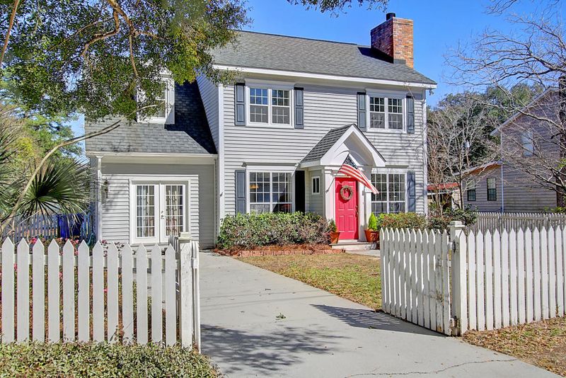 1316 Pherigo St, Mount Pleasant, SC 29464