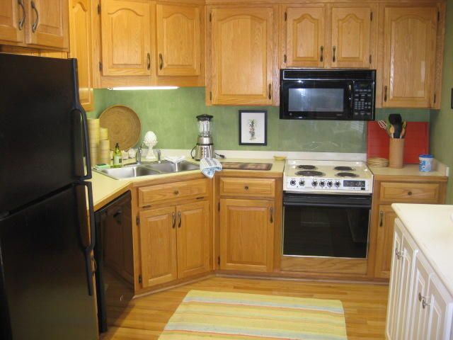 2 Island Cv, Edisto Beach, SC 29438