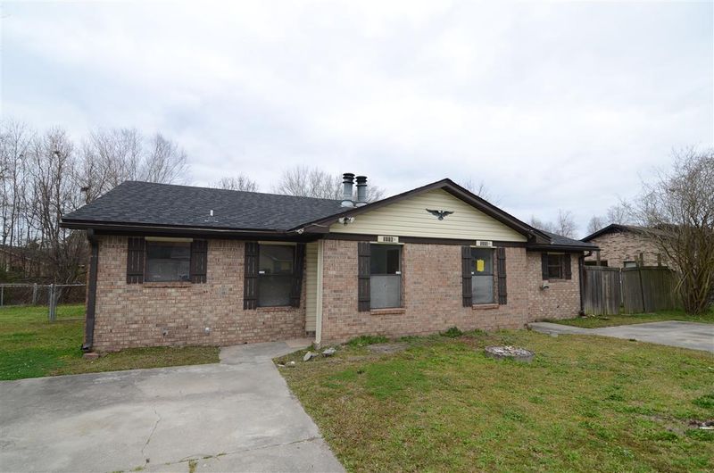 5116 Napoleon Dr, North Charleston, SC 29418