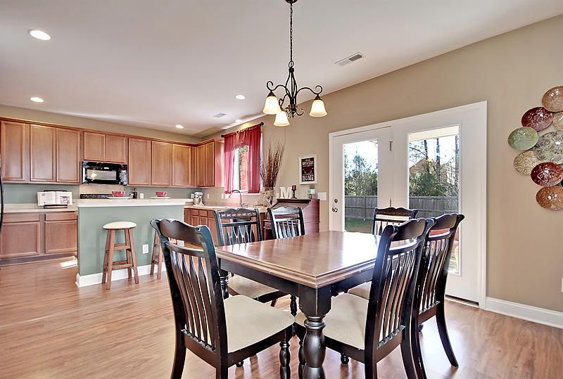 8836 Shadowglen Dr, North Charleston, SC 29420