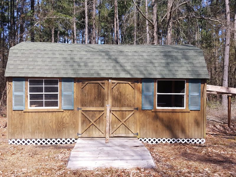 314 Red Briar Ln, Cross, SC 29436
