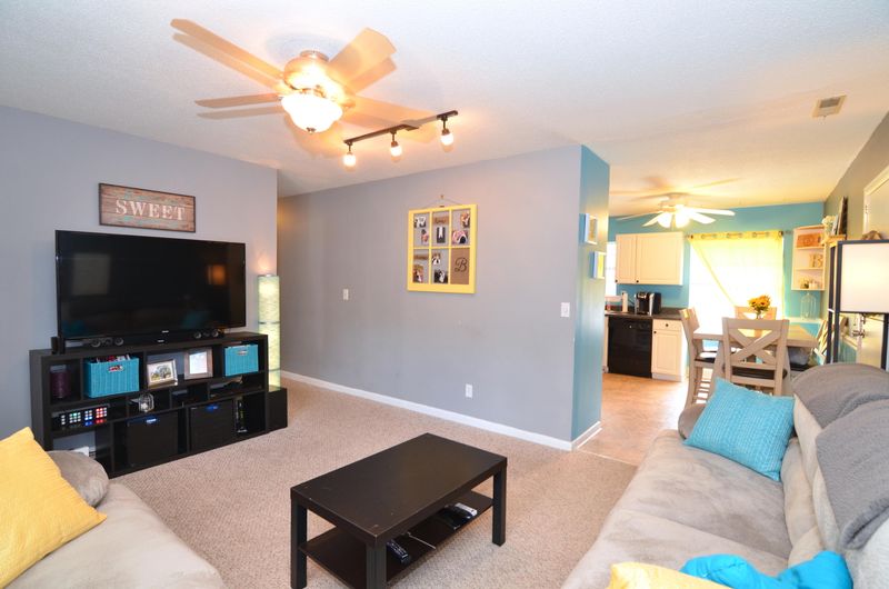 132 Heather Dr, Summerville, SC 29483