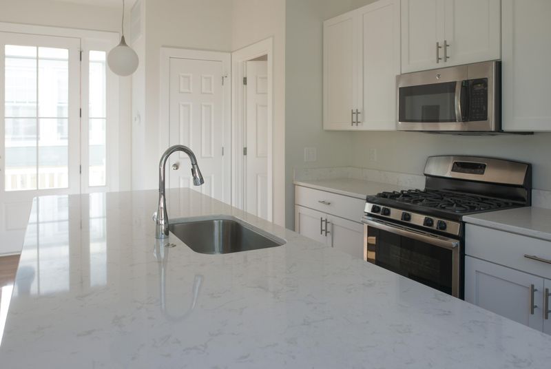 48 Shem Dr, Mount Pleasant, SC 29464
