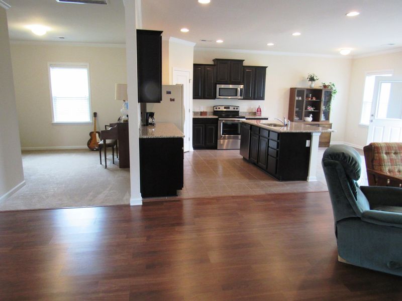 364 Iveson Rd, Summerville, SC 29483