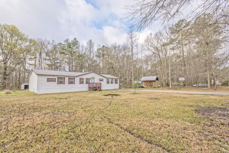 598 Hodge Rd, Summerville, SC 29483