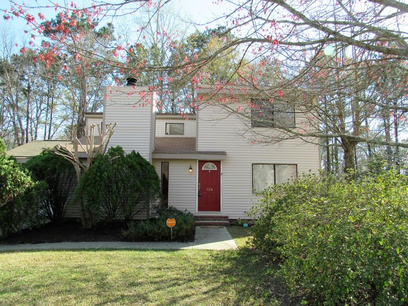 124 Bridgecreek Rd, Goose Creek, SC 29445