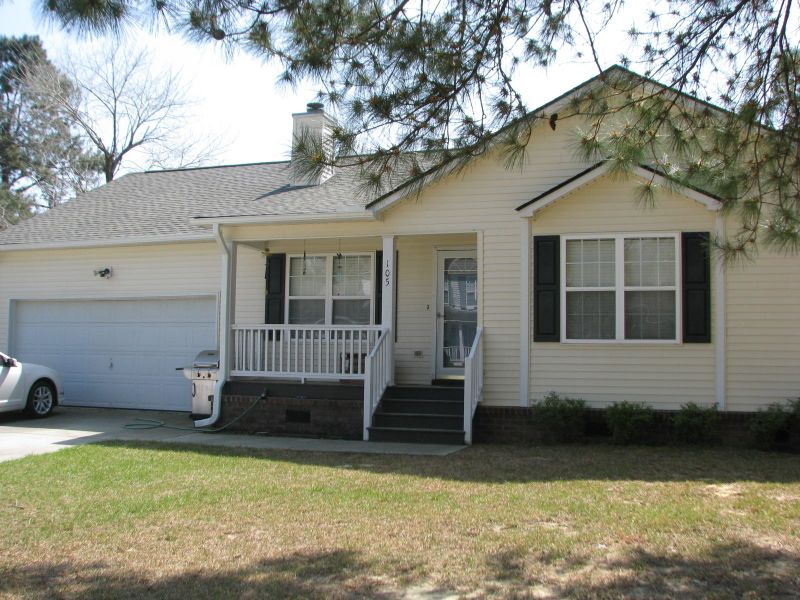 105 Mackerel Ln, Summerville, SC 29485
