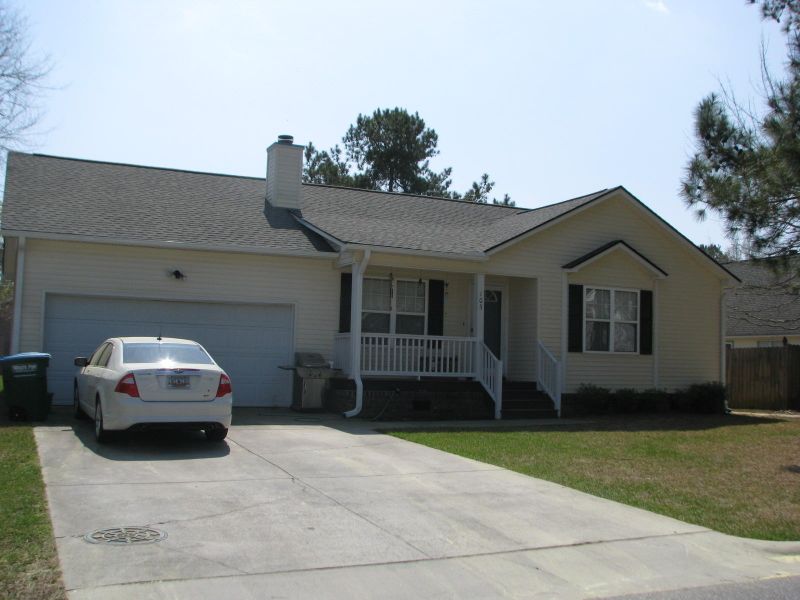 105 Mackerel Ln, Summerville, SC 29485