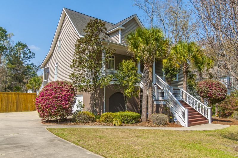 235 Pecan Dr, Summerville, SC 29483